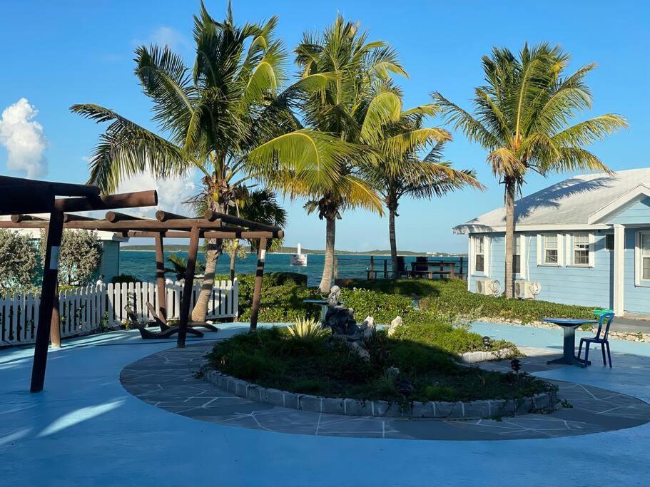 Beautiful Villa Just Steps Away From The Beach! George Town Exterior foto
